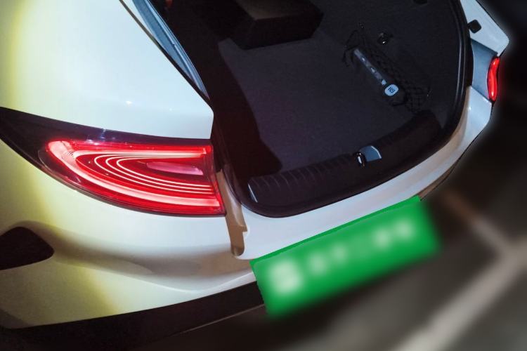 Used Xiaomi Auto SU7 2024 Four-Wheel Drive Ultra-Long Range Advanced Intelligent Driving Max Edition