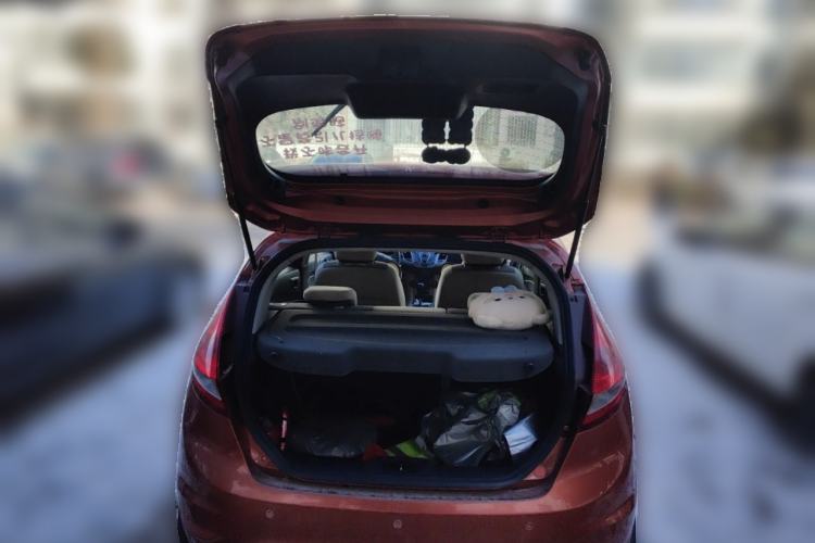 Used Ford Fiesta 2011 Hatchback 1.5L Automatic Fashion Edition
