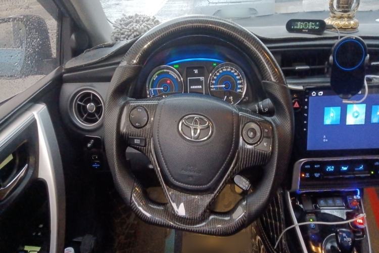 Used Toyota Corolla 2018 Dual-Engine 1.8L E-CVT Smart Edition
