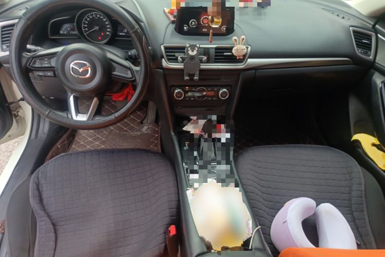 Used Mazda 3 Axela 2017 Sedan 1.5L Automatic Luxury Model China VI Standard
