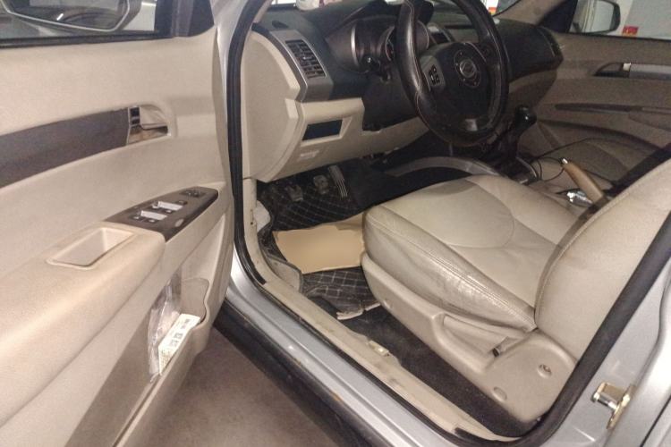 Used Land X8 2012 Explorer Edition 2.0T Diesel 4x2 Luxury Model