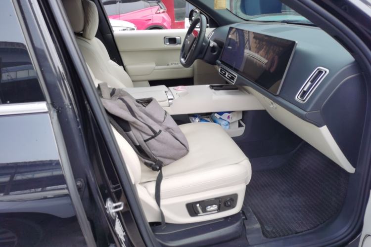 Used Li Auto L8 2024 Max
