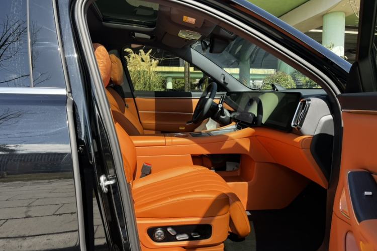 Used Hima AITO M8 2025 Extended-Range Max+ Version 53.4 kWh 5-Seater Edition