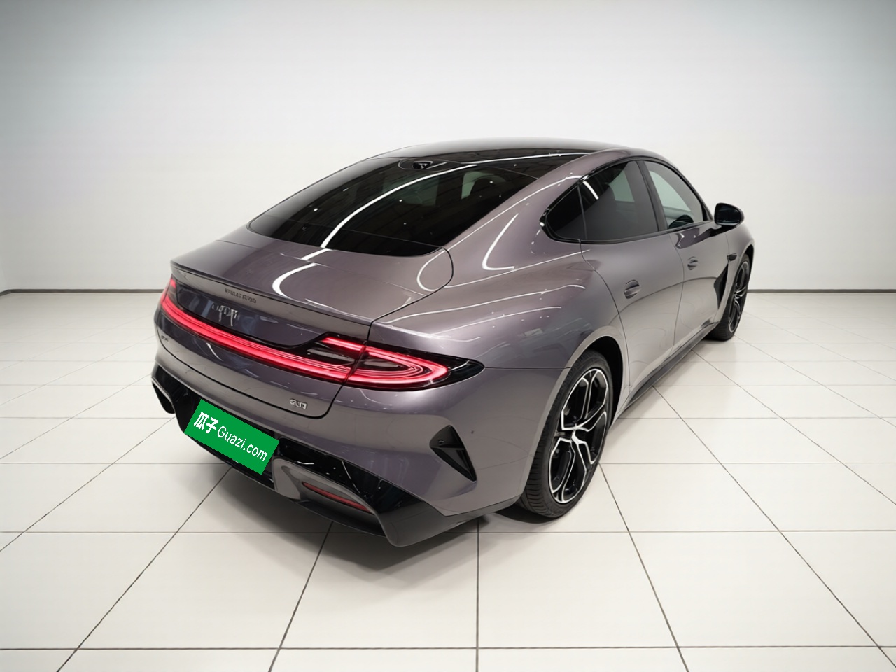 Xiaomi Auto SU7 2024 Rear-Drive Ultra-Long Range Advanced Pro-Level Intelligent Driving Version — снимка 6