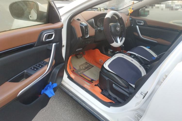 Used Dongfeng Aeolus AX4 2018 1.6L DCT Trendy & Stylish Model with Sunroof