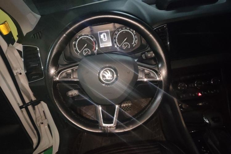 Used Skoda Karoq 2020 TSI280 Luxury Smart Edition China VI Standard