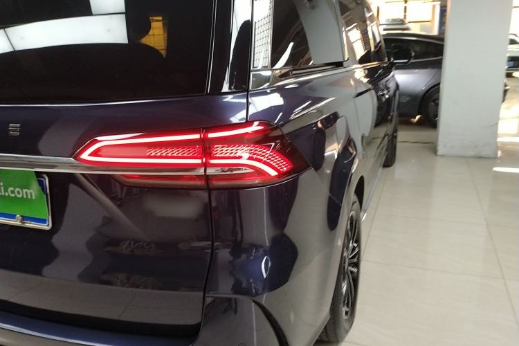 Used Roewe iMAX8 2022 400TGI Prestige Edition