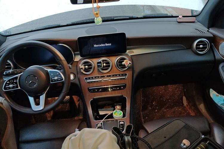 Used Mercedes-Benz GLC 2020 Facelift GLC 300 L 4MATIC Dynamic Edition
