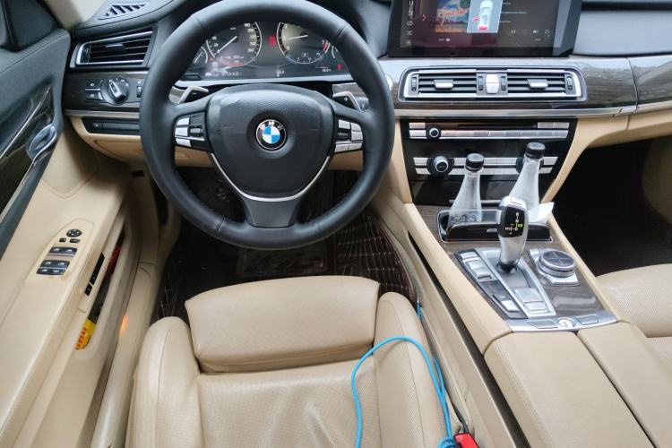 Used BMW 7 Series 2013 740Li xDrive Steering Wheel