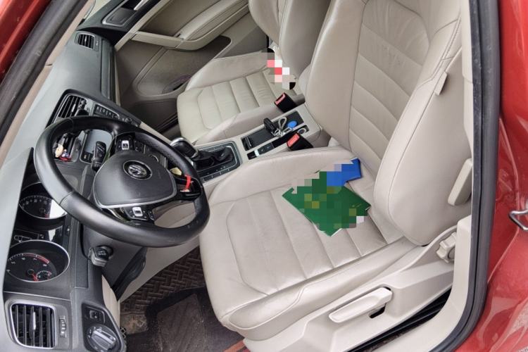 Used Volkswagen Golf 2014 1.4TSI Automatic Luxury Model Left Front Seat