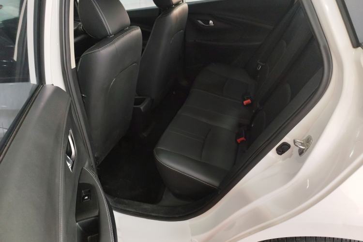 Used Changan Alsvin 2019 1.5L DCT Comfort Model China VI Standard