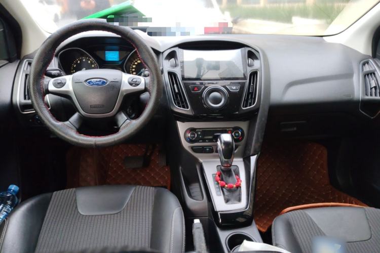 Used Ford Focus 2012 Sedan 1.6L Automatic Fashion Edition