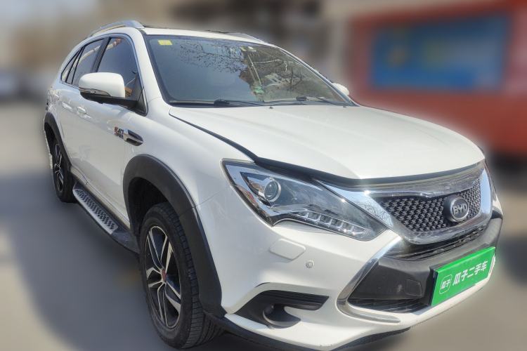 Used BYD Tang New Energy 2015 2.0T Four-Wheel-Drive Flagship Model