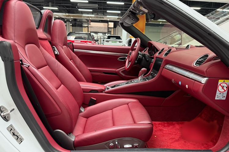 Used Porsche 718 2018 Boxster 2.0T
