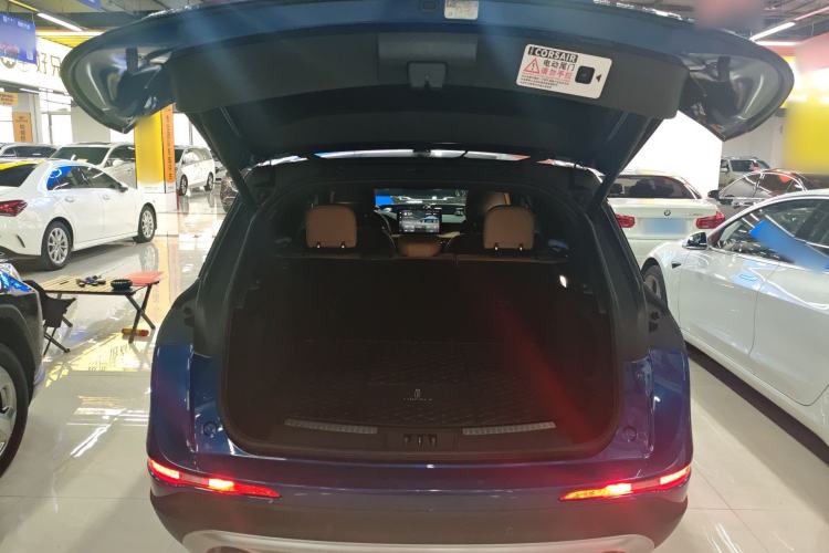 Used Lincoln Corsair 2020 2.0T Two-Wheel Drive Luxury Edition Trunk