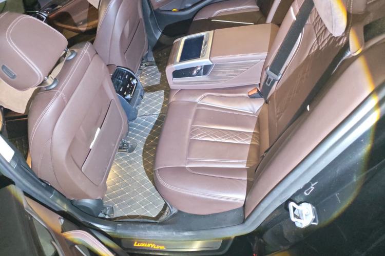 Used BMW 5 Series 2018 Facelifted 530Li Luxury Edition Premium Package
