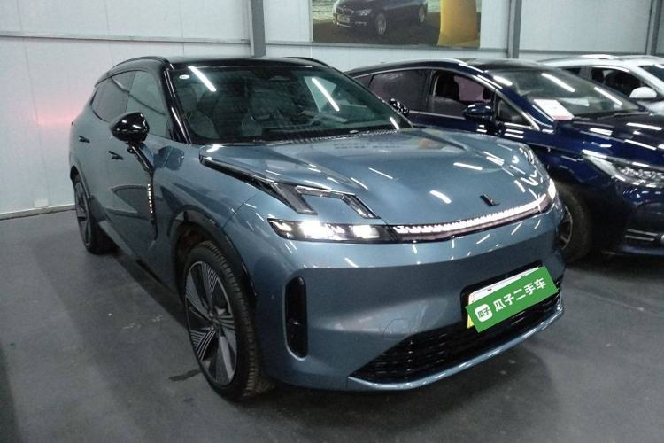 Used Lynk & Co 08 EM-P 2025 220 km All-Wheel-Drive Performance Halo