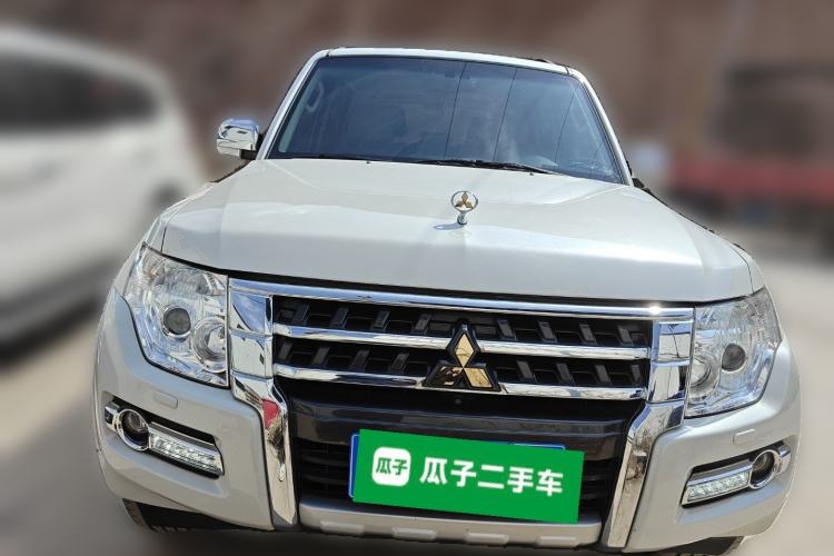 Used Mitsubishi Pajero 2019 V97 3.8L 5-Door GLS Middle East Edition