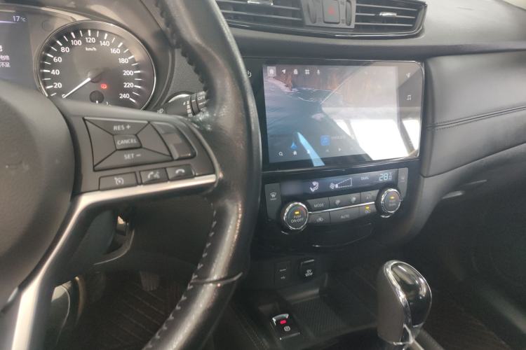 Used Nissan X-Trail 2022 2.0L Two-Wheel Drive Smart Connect Premium Edition