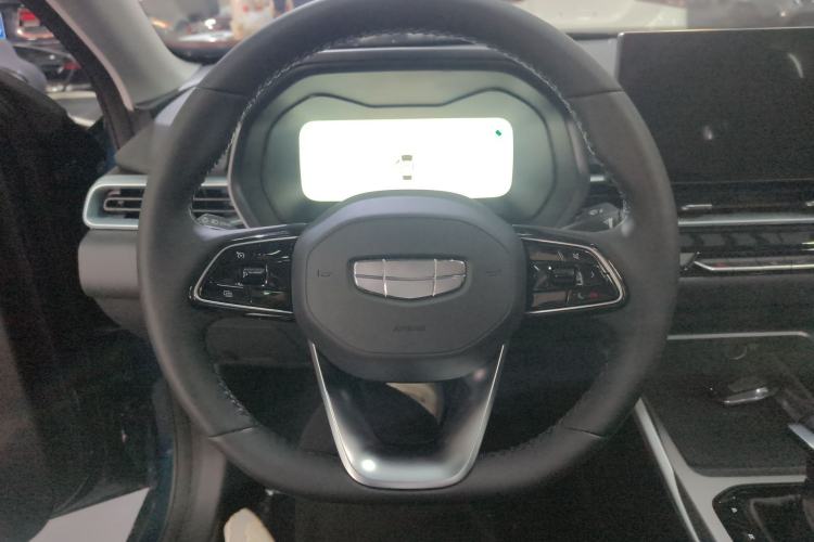 Used Geely Auto Emgrand 2026 Model 4th Generation 4 Millionth Anniversary Edition 1.5L CVT Feiyue Edition Steering Wheel