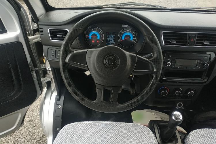 Used Dongfeng Xiaokang D52 2019 1.5L Revised Base Version with Dual Rear Wheels National Emission Standard VI DK15
