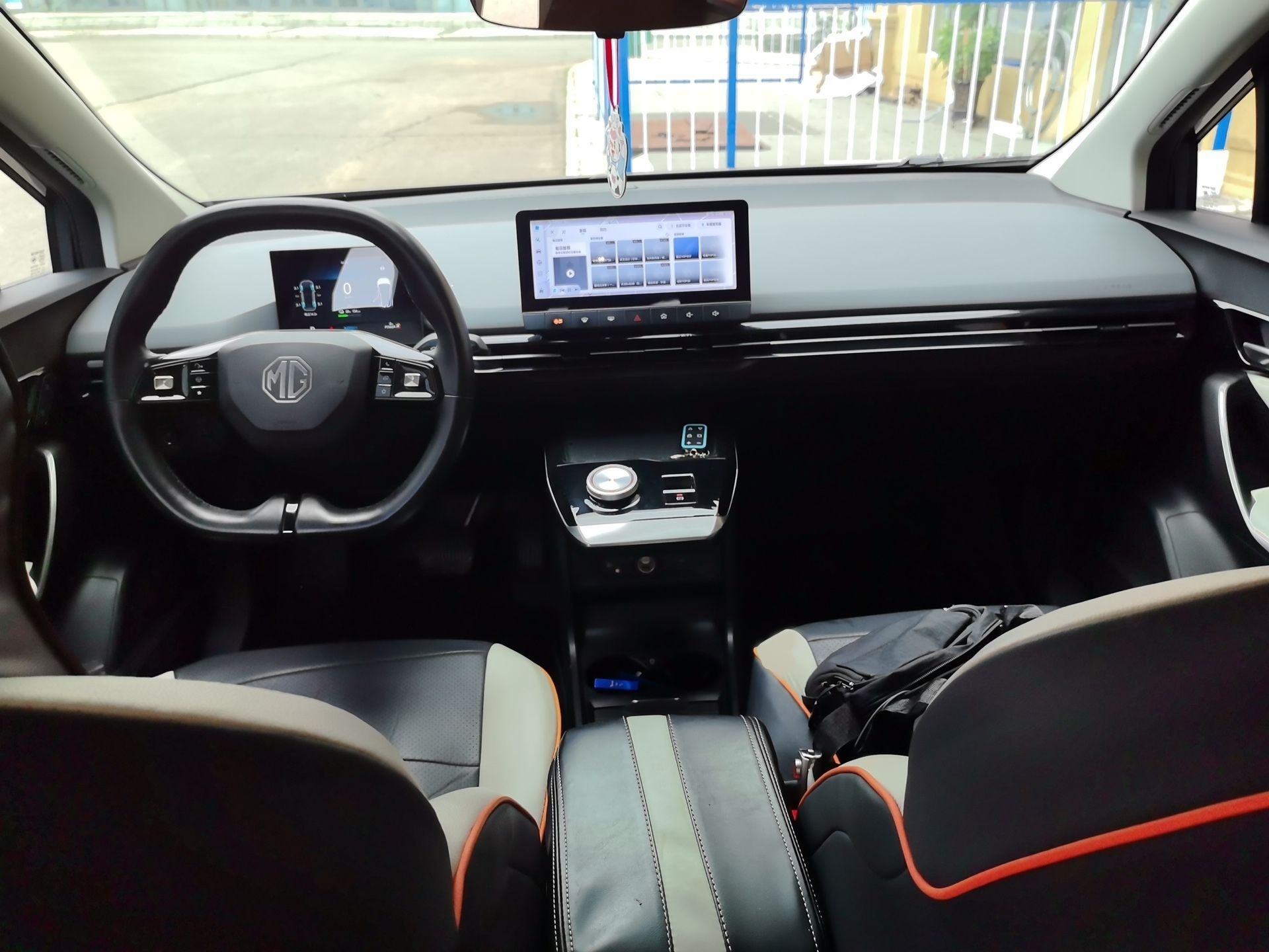 MG 4 EV 2022 425 km Luxury Edition — снимка 18