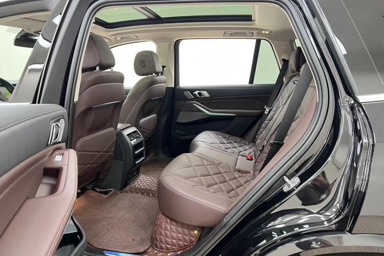 Used BMW X5 2022 Restyled xDrive 30Li Luxury Version M Sport Package
