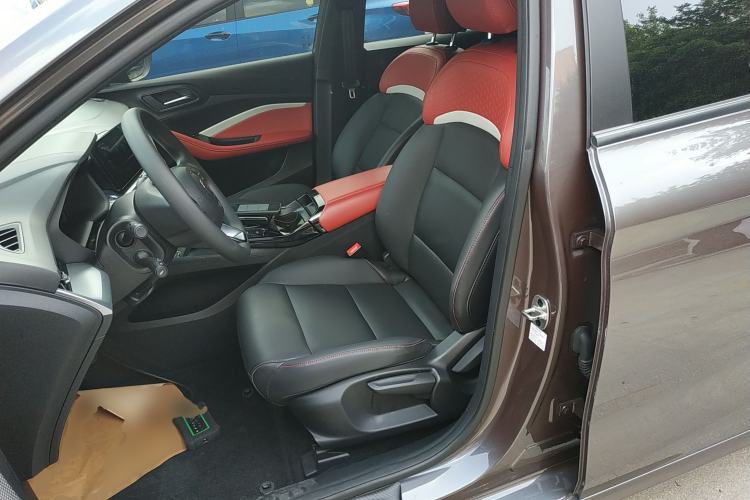 Used MG 5 2022 180 DVVT CVT Youth Luxury Edition
