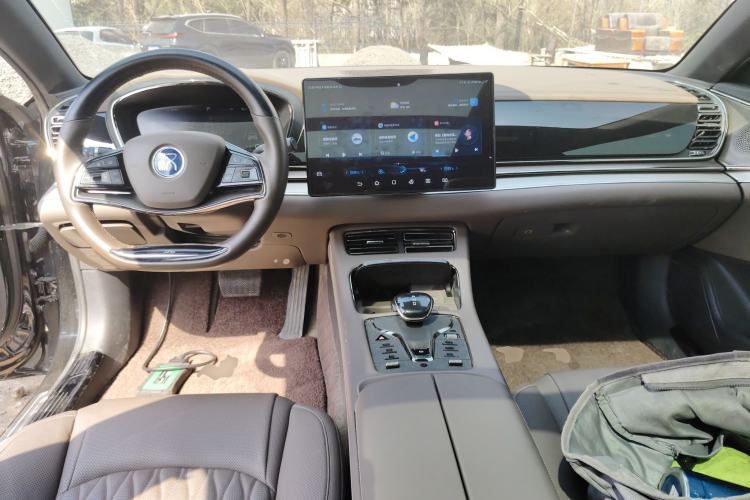 Used BYD Han 2023 EV Champion Edition 605KM Front-Drive Premium Model
