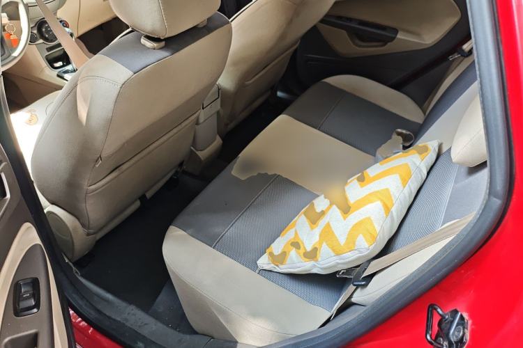 Used Ford Fiesta 2011 Hatchback 1.5L Automatic Fashion Edition
