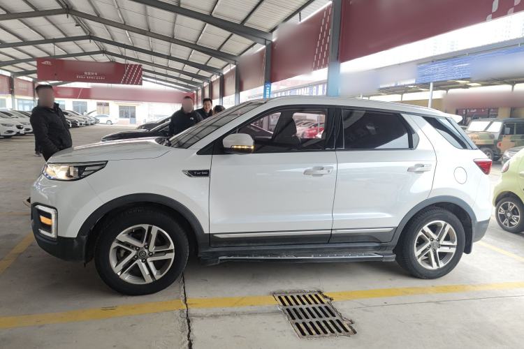 Used Changan CS55 2017 1.5T Manual Colorful Edition