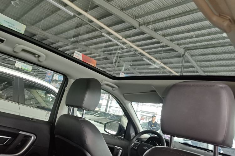 Used Land Rover Discovery Sport 2019 240 PS SE Version China VI Standard