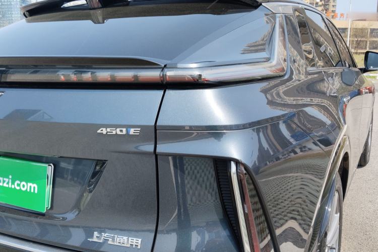 Used Cadillac LYRIQ 2022 Rear-Drive Long-Range Luxury Edition
