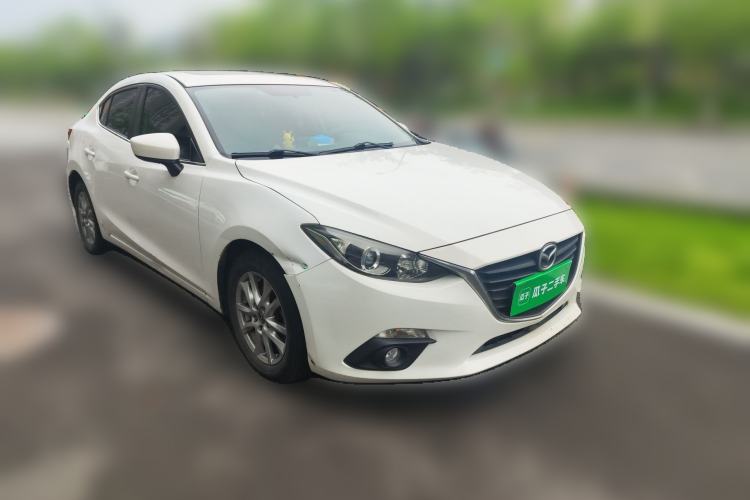 Used Mazda 3 Axela 2014 Sedan 1.5L Automatic Luxury Model Front Right 45 Deg