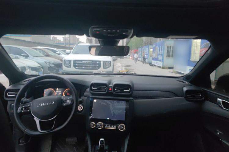 Used Lynk & Co 03 2021 2.0TD Automatic Jing Plus Center Console