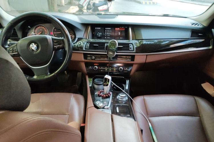 Used BMW 5 Series 2017 525Li Leading Model
