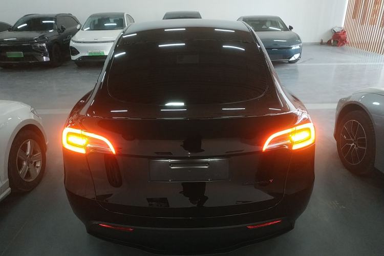 Used Tesla Model Y 2021 Long-Range All-Wheel-Drive Version