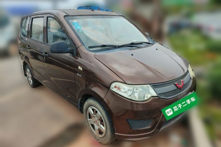 Used Wuling Hongguang 2015 1.5L S Basic Version China V Standard Front Right 45 Deg