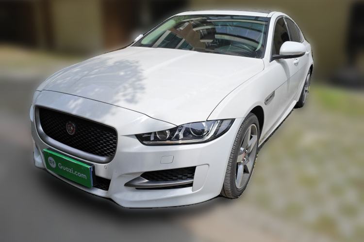 Used Jaguar XE 2018 2.0T 300 PS All-Wheel-Drive R-Sport Sport Edition