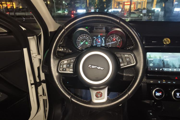 Used Jaguar E-PACE 2018 P250 SE China VI
