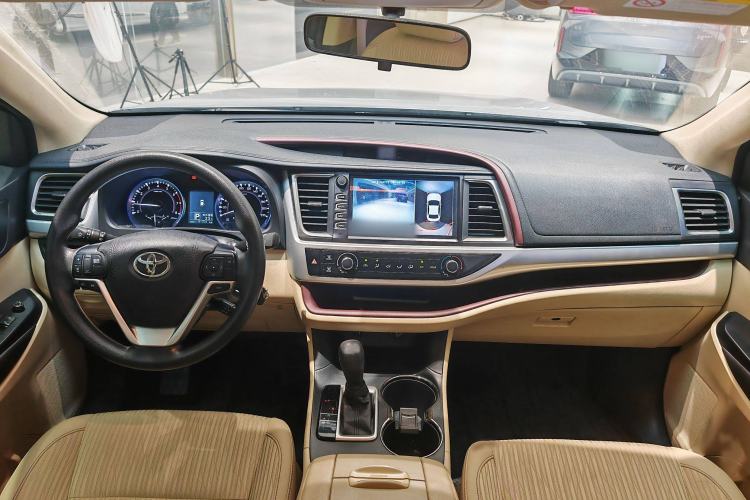 Used Toyota Highlander 2015 2.0T Two-Wheel Drive Elite Edition 5 Seats