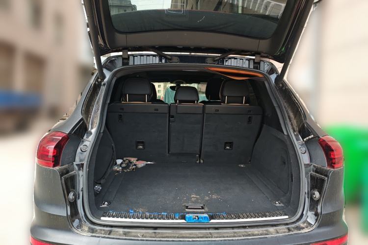 Used Porsche Cayenne 2015 Cayenne 3.0T Trunk