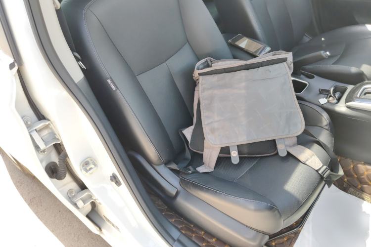 Used Nissan Sylphy 2019 1.6XV CVT Smart Connect Luxury Edition China VI Standard Right Front Seat