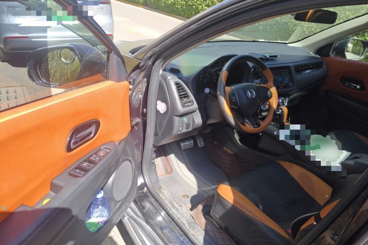 Used Honda Vezel 2017 1.8L CVT Front-Wheel Drive Pioneer Edition
