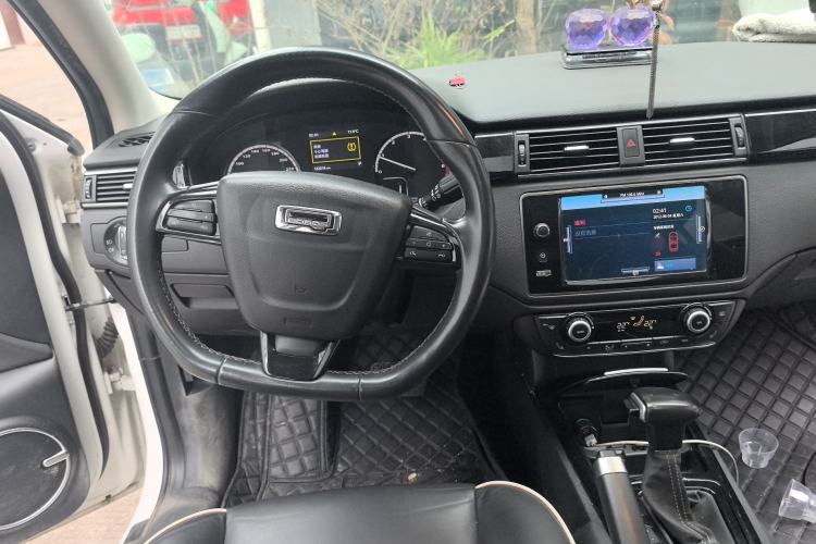 Used Qoros 3 2017 Hatchback 1.6T Automatic ZhiZhen Model
