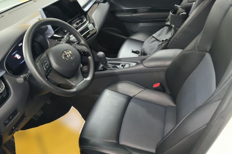 Used Toyota IZOA 2023 2.0L Enjoy Edition Left Front Seat