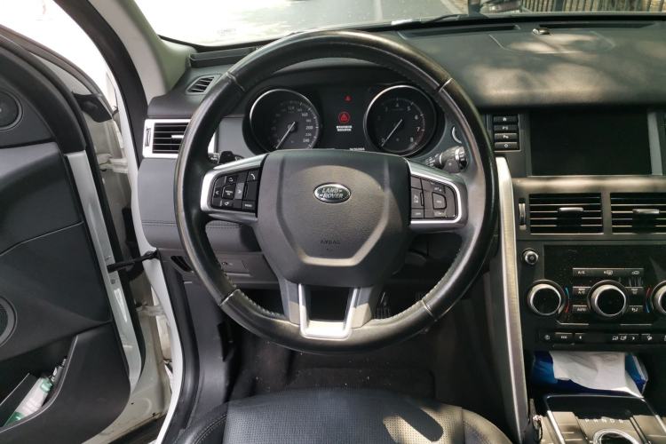 Used Land Rover Discovery Sport 2018 240 PS SE Version Steering Wheel