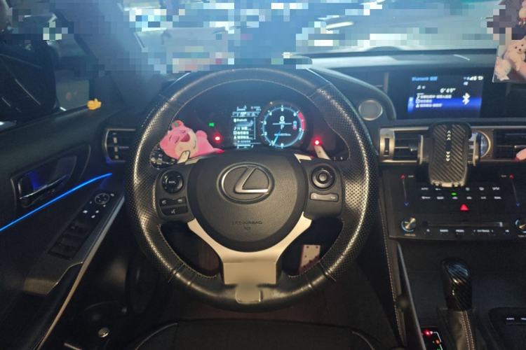 Used Lexus IS 2015 200t F SPORT

