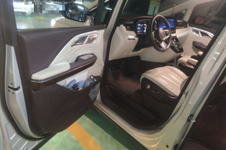 Used Hongqi HQ9 2023 2.0T Smart Connect Flagship Edition Driver Seat