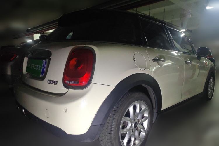 Used MINI 2015 1.5T COOPER Fun Five-Door Edition
